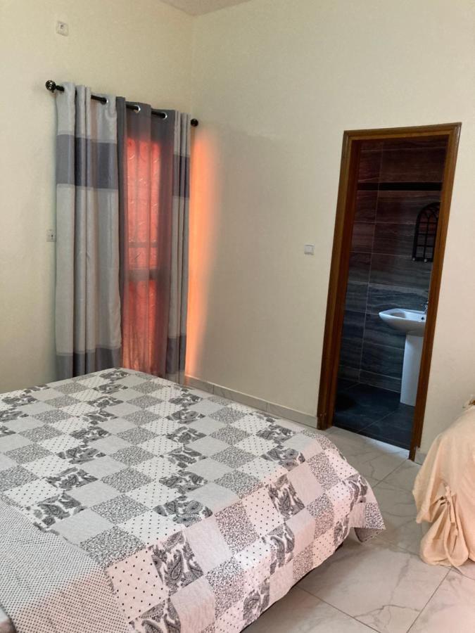 Maison Oceane A Zac Mbao Kammba Buitenkant foto