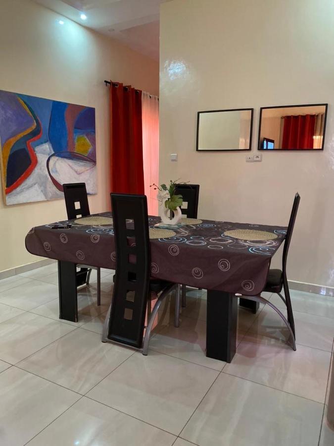Maison Oceane A Zac Mbao Kammba Buitenkant foto