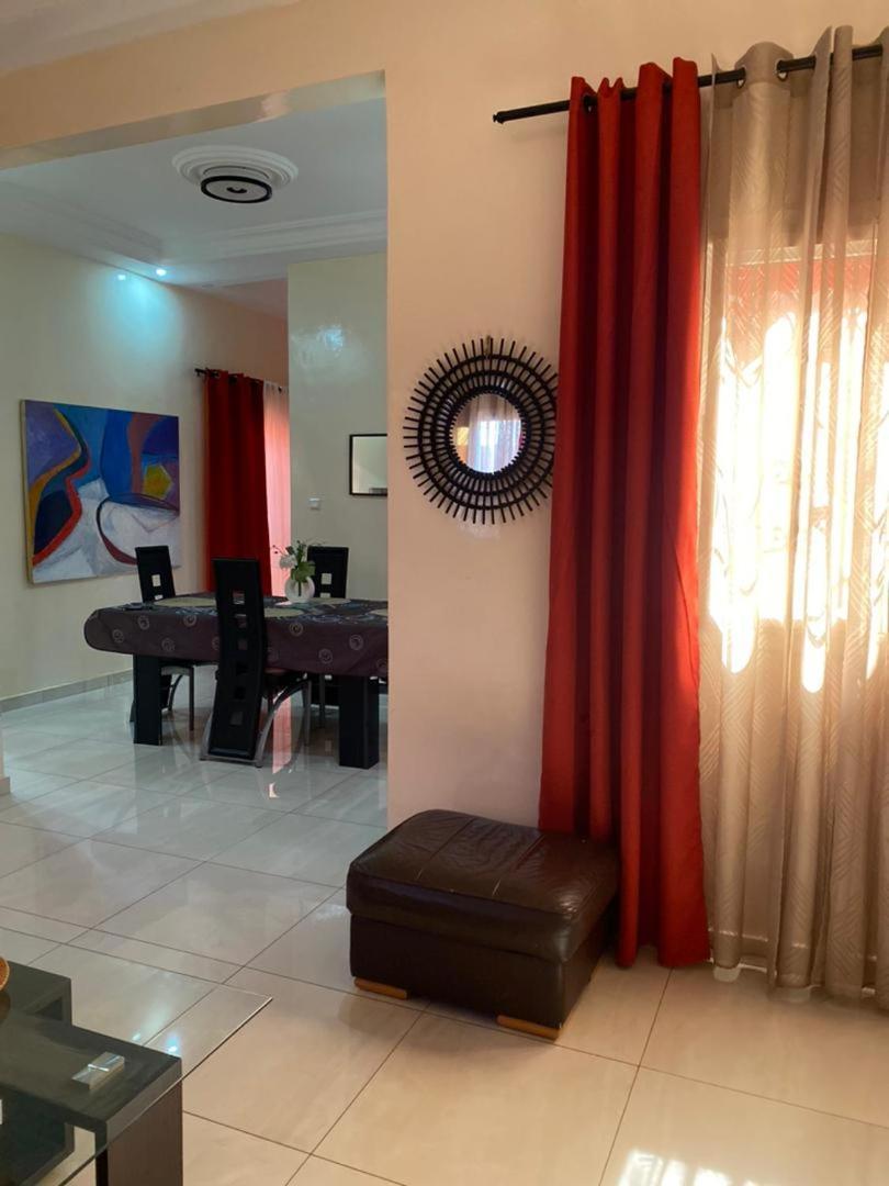 Maison Oceane A Zac Mbao Kammba Buitenkant foto